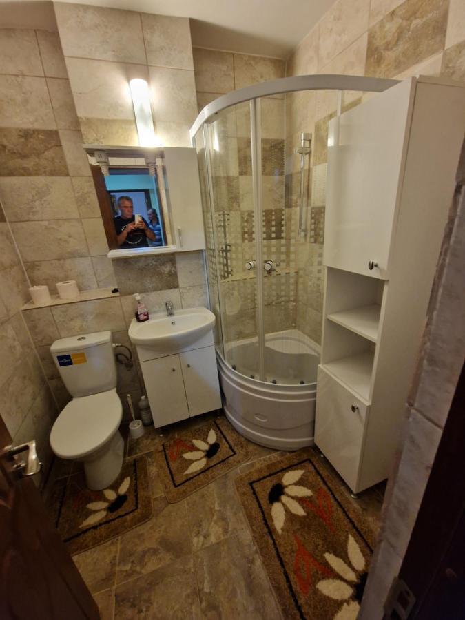 Apartment Slănic-Moldova エクステリア 写真